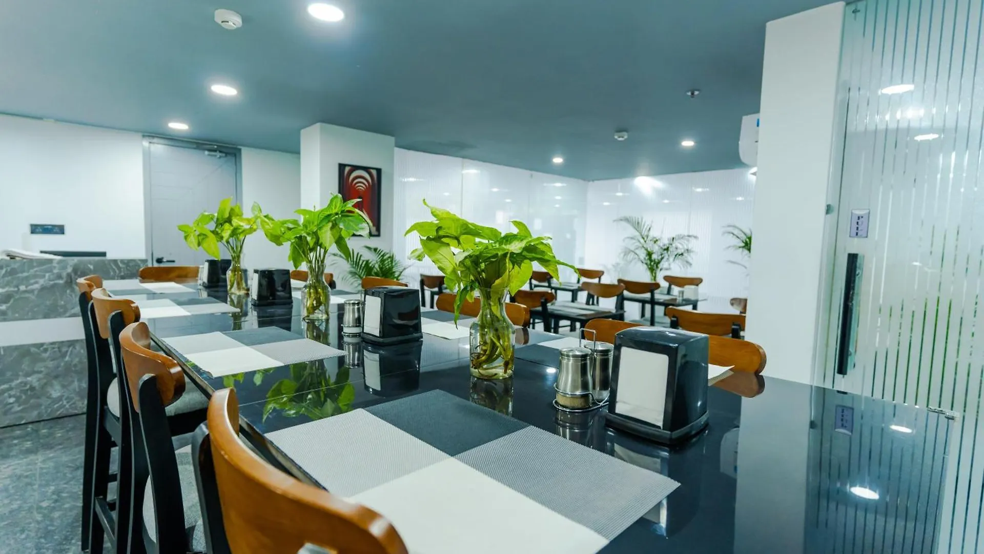 Bedchambers Serviced Apartments, Golf Course Road, Gurgaon Aparthotel