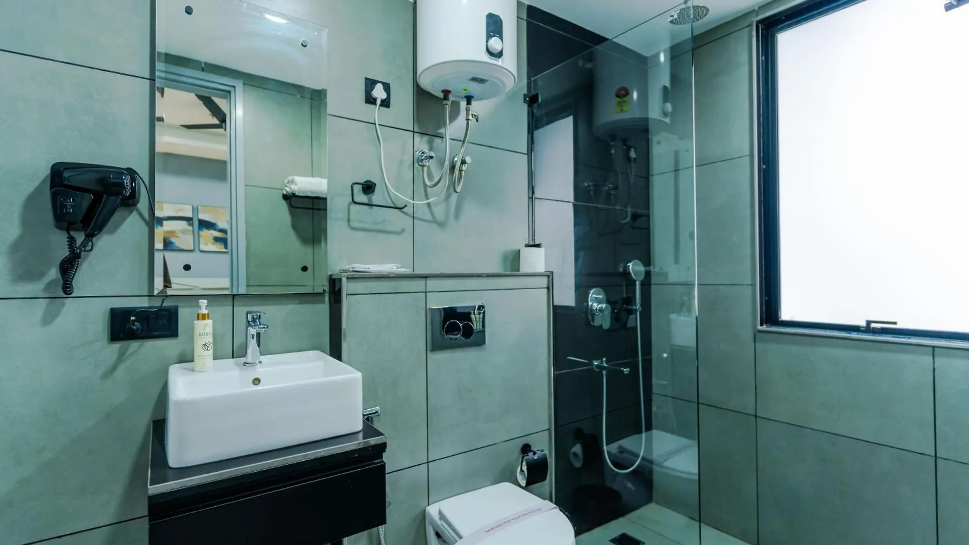 Bedchambers Serviced Apartments, Golf Course Road, Gurgaon 0*,  Indien